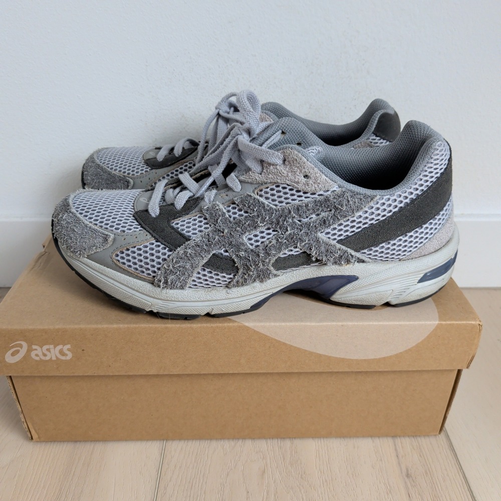 ASICS Gel-1130 Steel Grey Navy Hairy Suede Running Shoes Mens 9.5 Sneakers